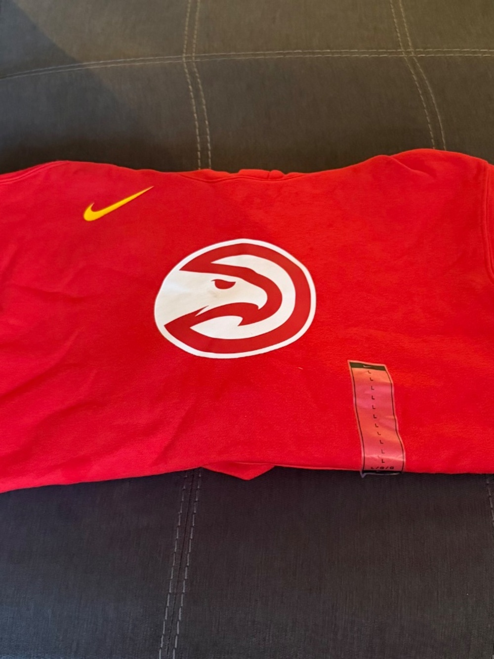 NWT-NIKE NBA ATLANTA HAWKS CLUB HOODIE - Picture 2 of 4